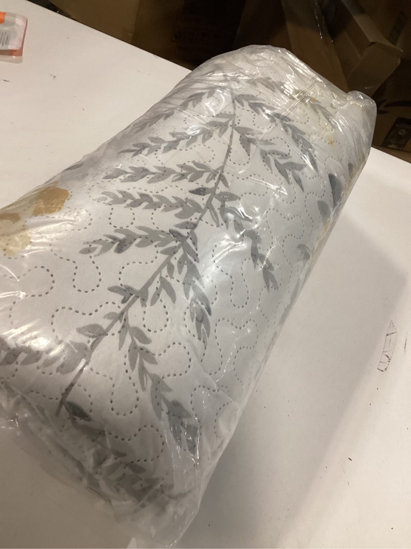 Condition photo showing As Is for (Similar)(incomplete)Great Bay Home Floral Twin/Twin XL Quilt Set with Shams, Yellow Floral Bedding Set, All-Season, Lightweight Bedspread. Reversible. Farmhouse Bedding. (Twin/Twin XL, Helene) Twin / Twin XL 07 - Yellow Grey Watercolor
