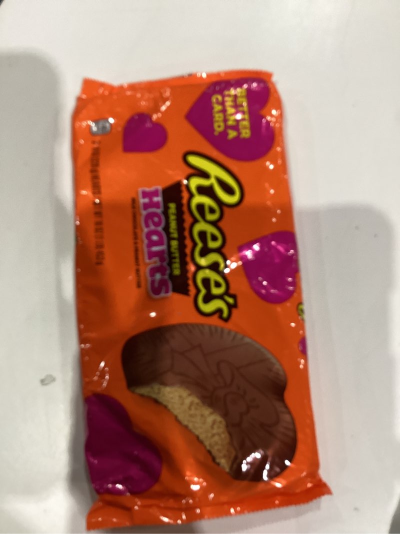Condition photo showing New/Like New for REESE'S Milk Chocolate Peanut Butter Hearts, Valentine's Candy Pack, 16 oz (2 Pieces) Milk Chocolate 1 Pound (Pack of 1)