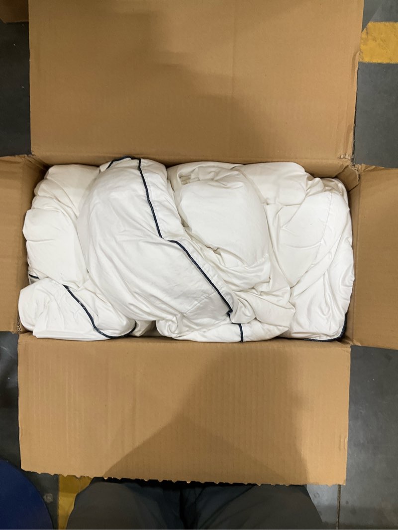 Condition photo showing As Is for PACIFIC COAST Goose Down Fiber Comforters Oversized King Duvet Insert, All Season White Comforter, 3D Hidden-Stitch Baffle Box Design, 8 Tabs, Gifts for Women/Men, Extra Fluffy Luxury Duvet (116"x98") Overized King