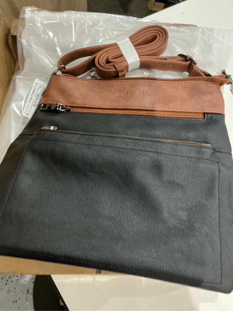 Condition photo showing Good Condition for MASINTOR Crossbody Purses for Women, Multi Pocket Casual Crossbody Bag, Adjustable Strap Shoulder Bag with Tassel Black Brown