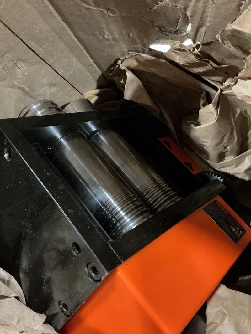 Condition photo showing Good Condition for vevor rolling mill, 3"/76 mm jewelry rolling mill machine, 1: 2 gear ratio, 3-in-1 multi-function rolling mill, 0.1-7mm press thickness for metal jewelry making sheet square wire semicircle pattern black 3"/76mm