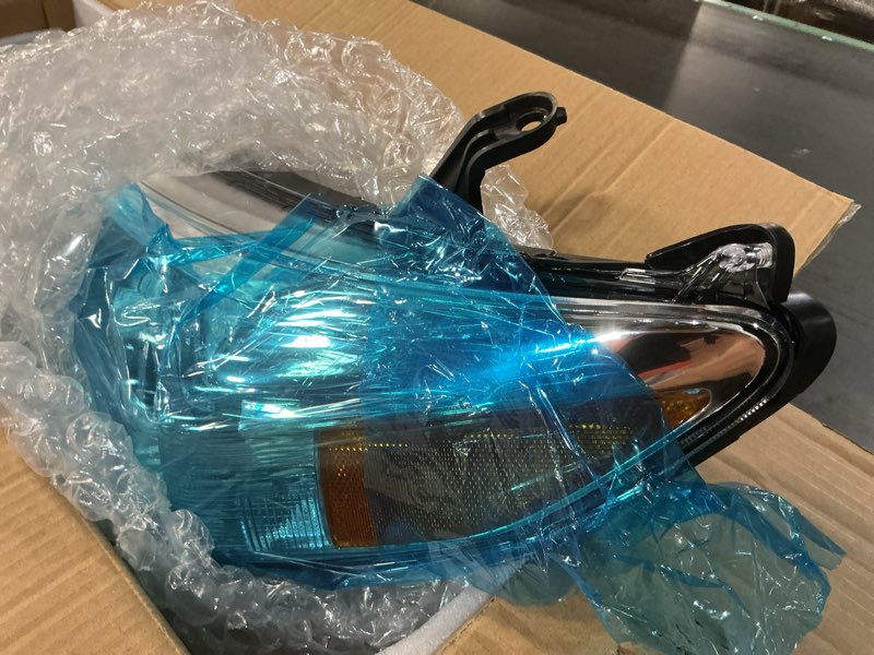 Condition photo showing Good Condition for LABLT Headlight Replacement for Sienna 2011 2012 2013 2014 2015 2016 2017 2018 TO2502199 8115008032 Passenger Left Side Driver Side