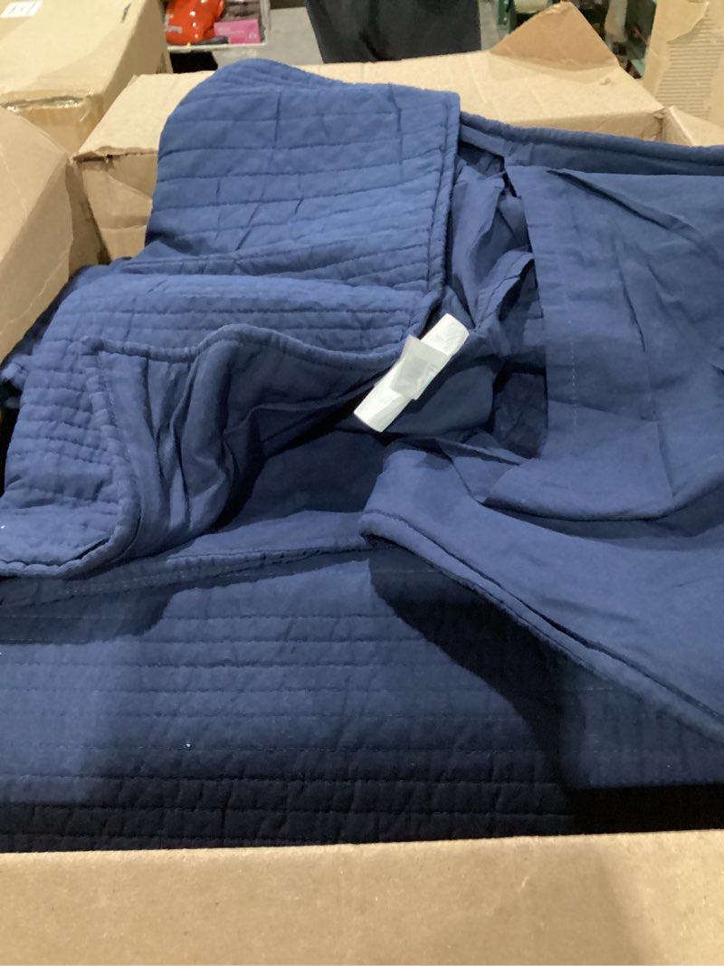 Condition photo showing Good Condition for brooklyn loom solid cotton percale navy full/queen 3 piece quilt set, solid color themed, oeko-tex certified confidence full/queen navy
