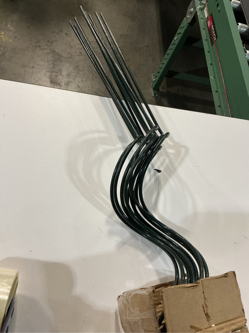 Condition photo showing Good Condition for 58" plant supports spiral tomato cages, 10 pack metal twisted tomato stakes climbing plant stake tower outdoor indoor green-10pcs