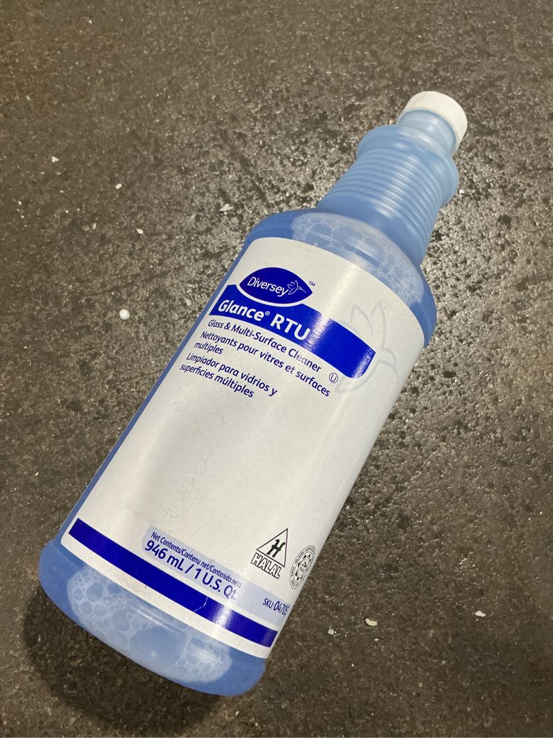 Condition photo showing New/Like New for spray nozzle not included diversey glance glass and multi-surface cleaner, original, 32 oz spray bottle, 12/carton
