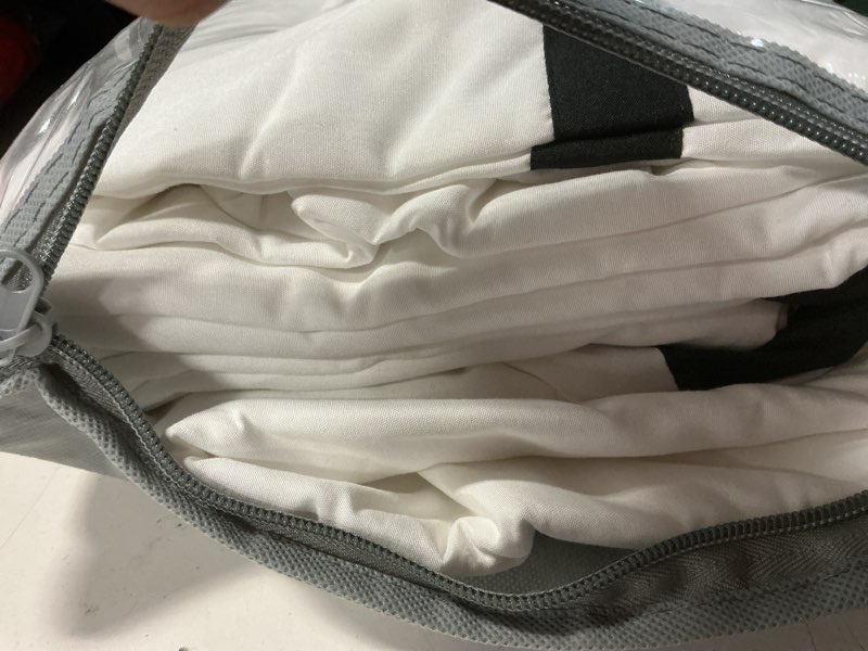 Condition photo showing Good Condition for osvino hotel duvet cover set king size 3pcs microfiber black line pattern bedding collection ultra soft breathable duvet cover with pillowcases black king(104"x90")