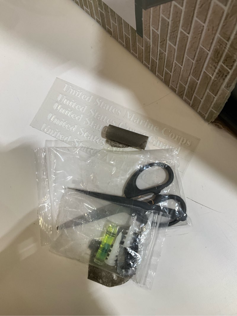 Condition photo showing Good Condition for flag display case