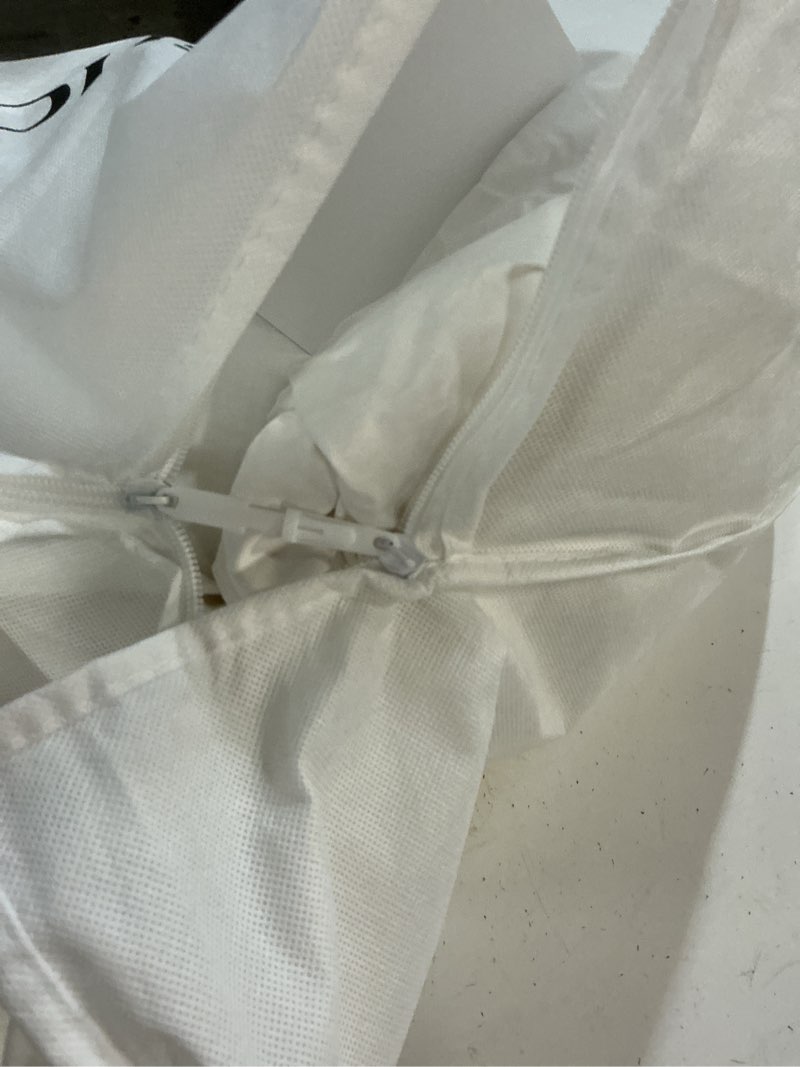 Condition photo showing Good Condition for premium down pillow standard soft