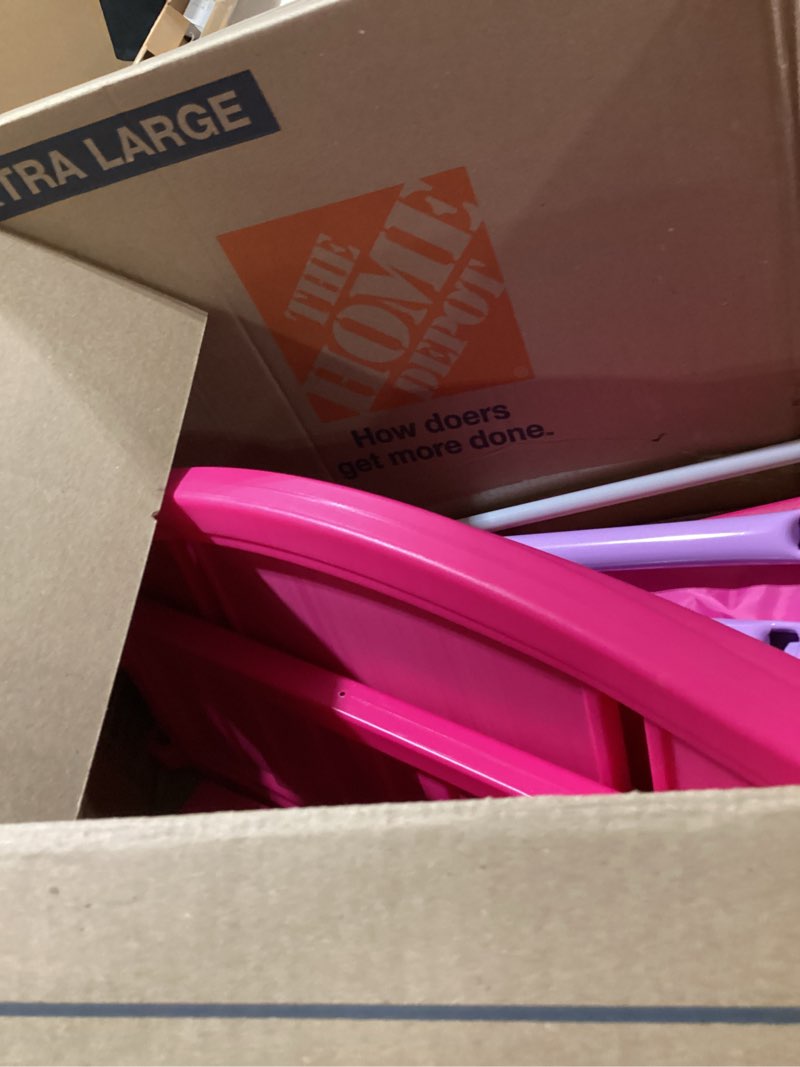 Condition photo showing As Is for Delta Children Plastic Toddler Bed, Disney Minnie Mouse Minnie Mouse Bed