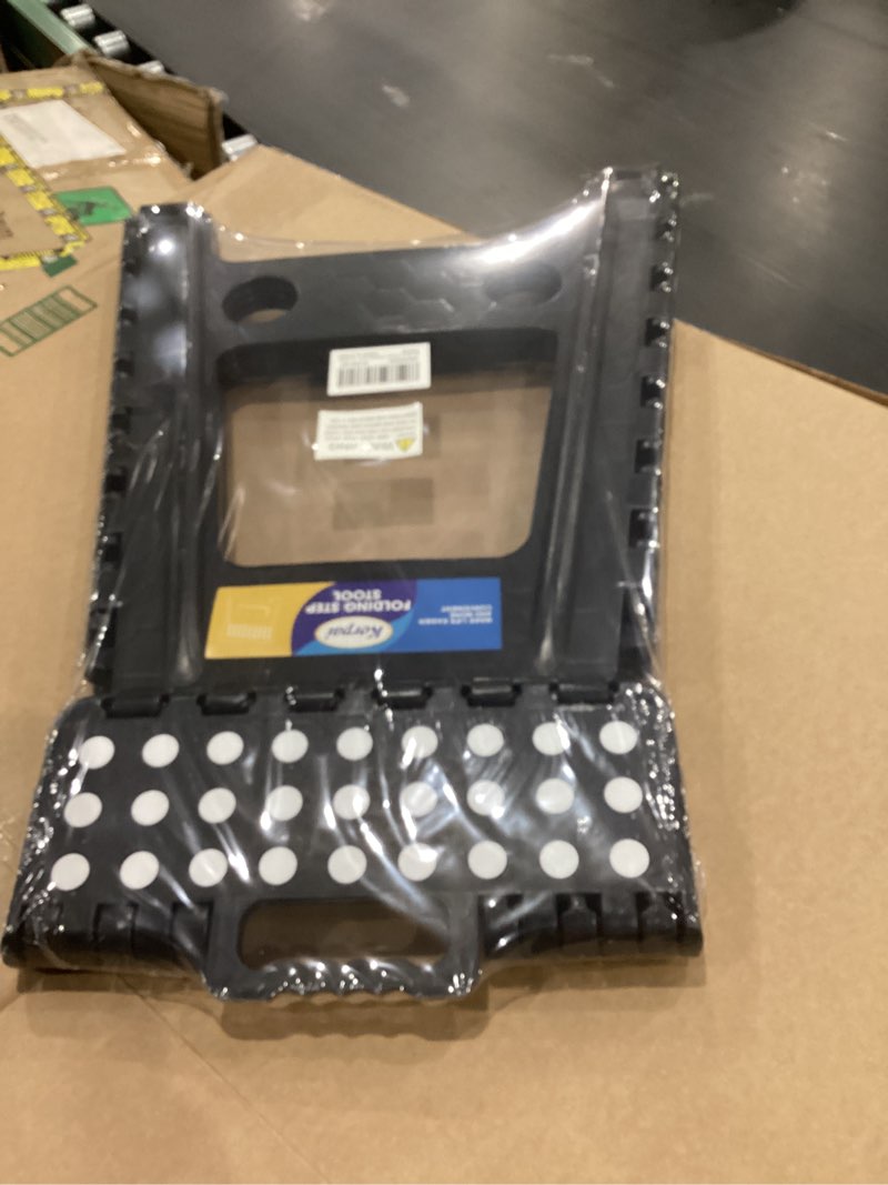 Condition photo showing Good Condition for Korpai 18" Folding Step Stool for Adults and Kids Holds Up to 300 lbs,Non-Slip Folding Stools with Portable Handle, Compact Plastic Foldable Step Stool for Bathroom,Bedroom, Kitchen,Black,1PC 18 Inch Black