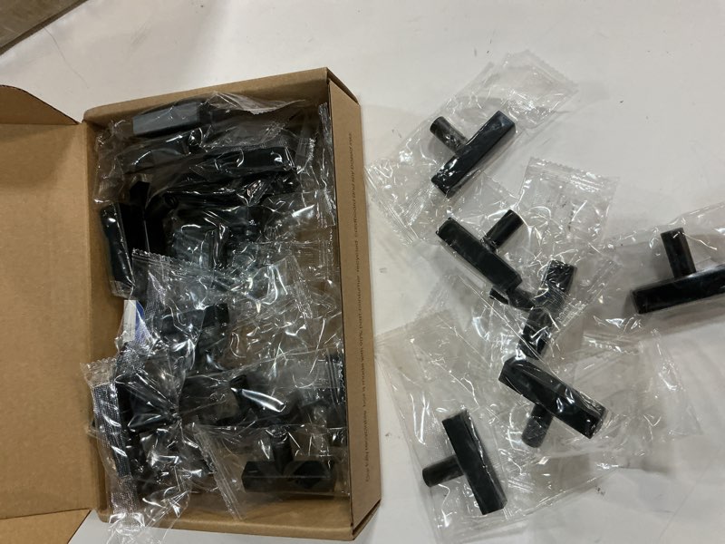 Condition photo showing Good Condition for ravinte 25 pack black square bar cabinet knobs 2 inch square cabinet pulls matte black single hole kitchen cabinet handles 25 pack square black