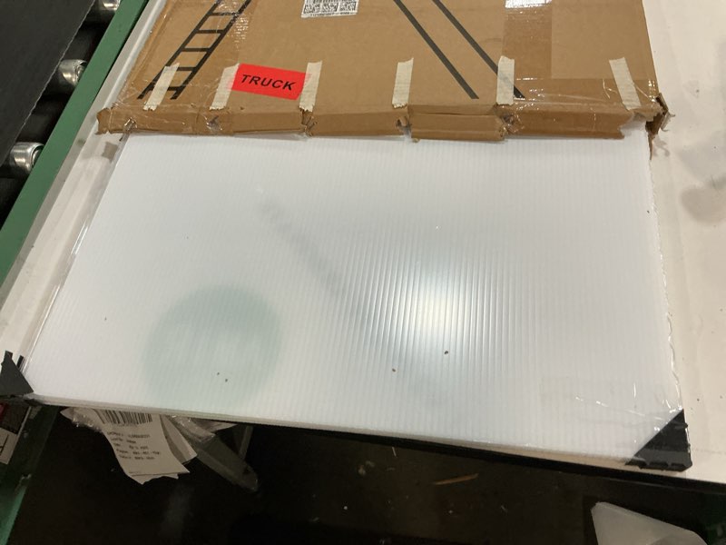 Condition photo showing Good Condition for 3 pcs 4' x 2' x 0.24'' polycarbonate greenhouse panels, double layer polycarbonate panels, outdoor waterproof, uv protected, impact resistance clear sheets, for garden and greenhouse 3 4' x 2' x 0.24''