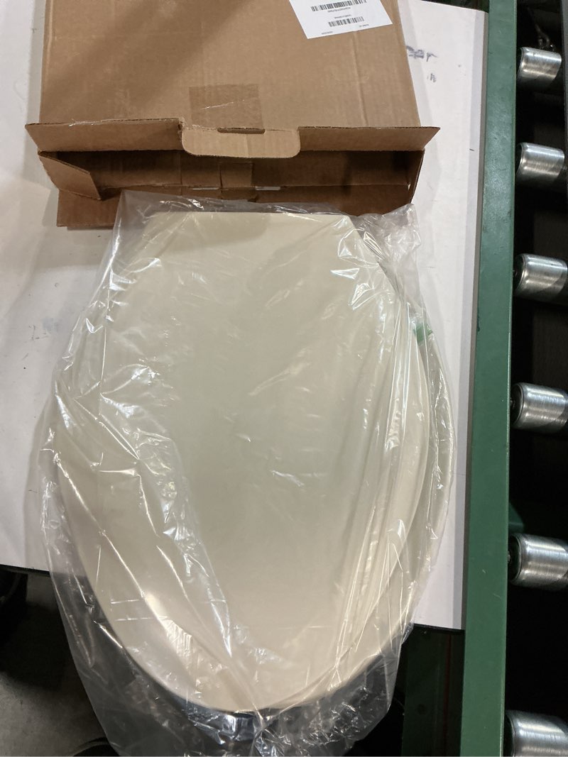 Condition photo showing Good Condition for Centoco 1600BN Closed Front with Cover Top Mount Plastic Hinge, Elongated, Bone