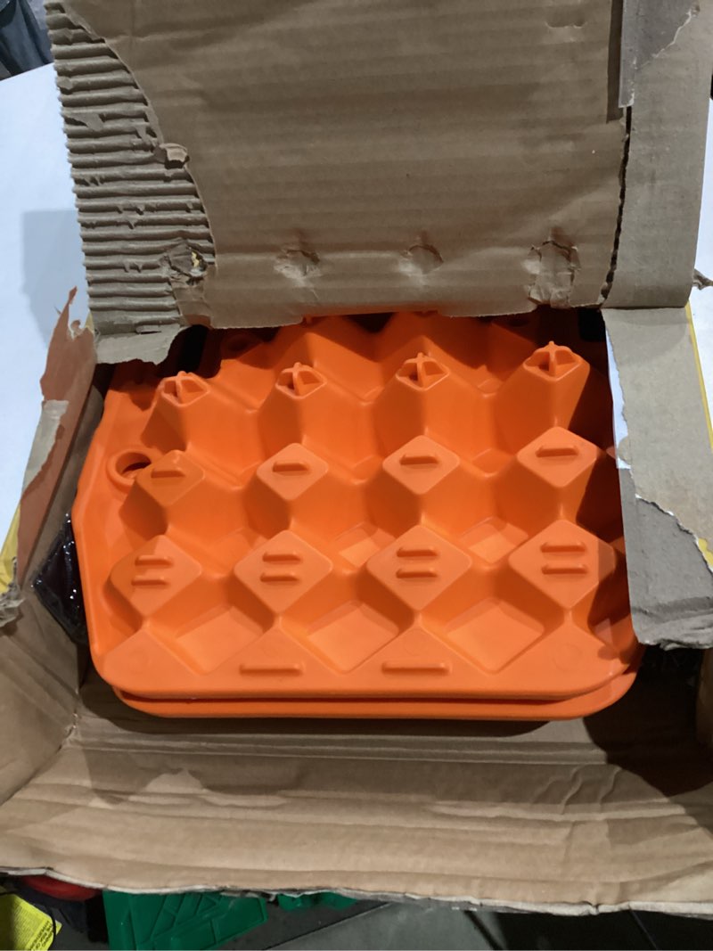 Condition photo showing Good Condition for bunker indust off-road traction boards with jack base,pair recovery track 4x4 jeep truck emergency tire traction mat with bag -sand, mud, snow tracks orange traction pad (gen 7th)