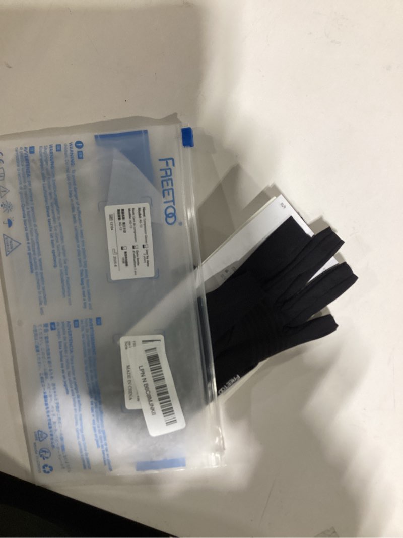 Condition photo showing New/Like New for freetoo compression gloves women men for sleeping, rheumatoid arthritis gloves for women for wrist thumb pain, carpal tunnel relief gloves for work, nerve pain,edema fit palm 6.8''-7.3'' black s s-pair matte black