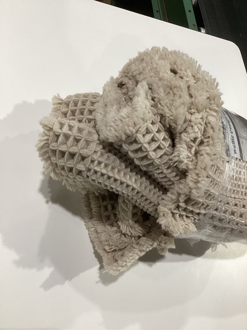 Condition photo showing Good Condition for RESARE Waffle Bathroom Runner Rugs, Super Absorbent Bath Mat Non Slip Washable Quick Dry, Upgraded Ultra Soft Boho Bath Rugs with Tassels for Hallway Bedroom Laundry Room, 2'x6'(24"x72"), Pale Beige 2'x6' Pale Beige