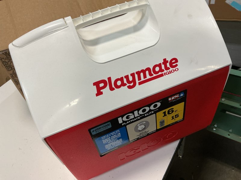 Condition photo showing Good Condition for Igloo 14-16 Qt Hardsided Lunch Playmate Pal Cooler Red Ice Packs