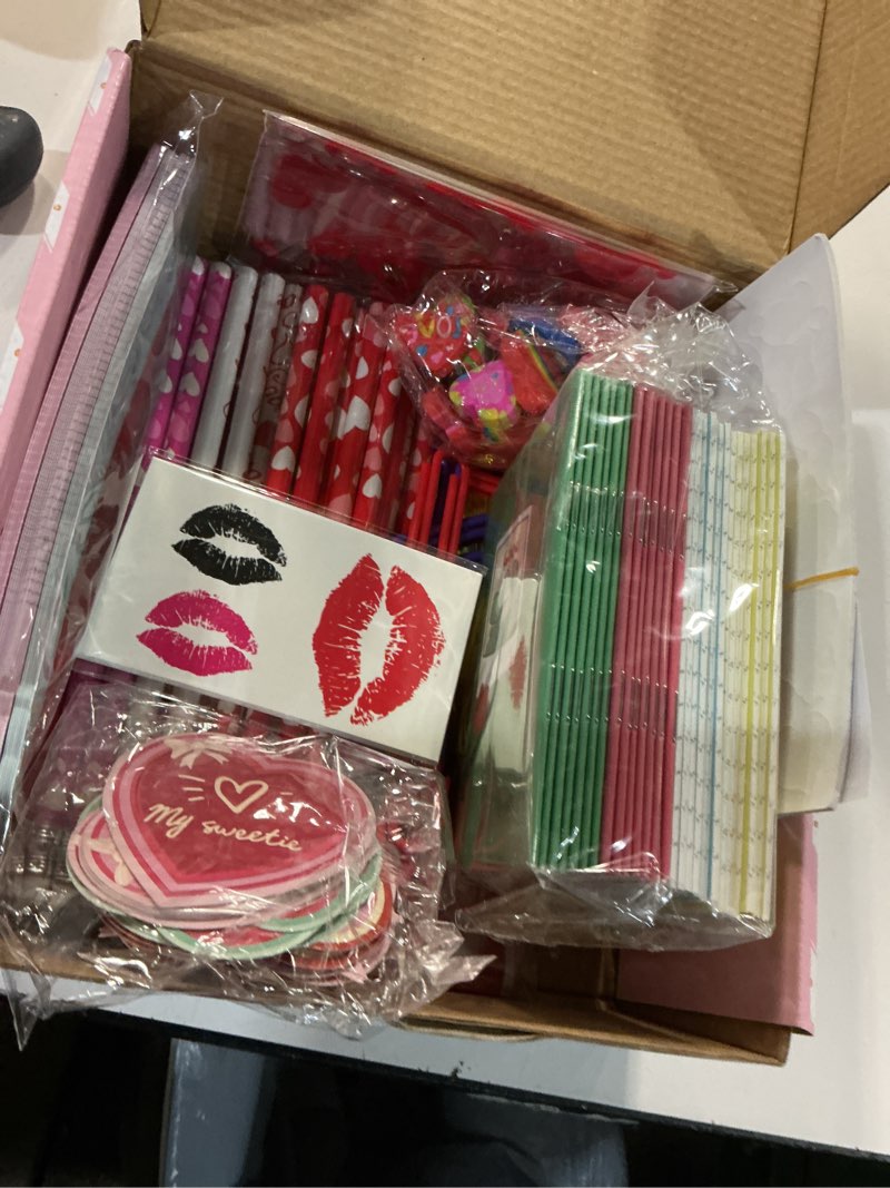 Condition photo showing Good Condition for Thuodo 28 Pack Valentines Day Stationery Set for Kids Valentines Day Gift Card School Classroom Exch
