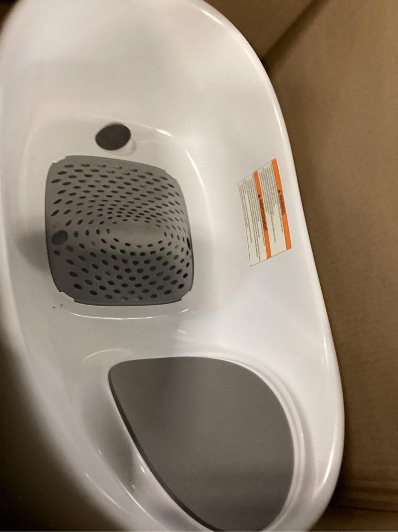 Condition photo showing Good Condition for Boon Soak 3 Stage Baby Bathtub - Baby Bath Tub with Three Support Positions for Newborn to Toddlers - Color Changing Drain Plug for Ideal Bath Temperature - Gray - Ages 0 to 18 Months and Up White 1 Count (Pack of 1)