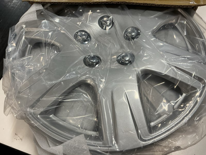 Condition photo showing Good Condition for wolfstorm 4-pack 15 inch wheel rim covers universal hubcaps replacement | hubs snap on car truck suv abs plastic exterior accessorios(regular silver) 15-inch regular silver
