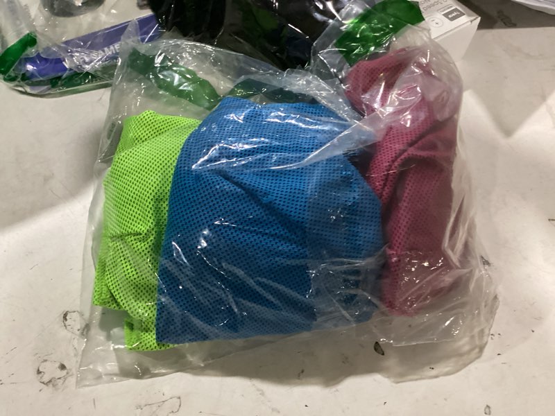 Condition photo showing New/Like New for cadono 4 pack cooling towel (40"x12"), soft breathable chilly towel, ice towel, microfiber towel for yoga, sport, running, workout,gym, camping, fitness, workout & more activities(multicolor) light blue/green/pink/grey