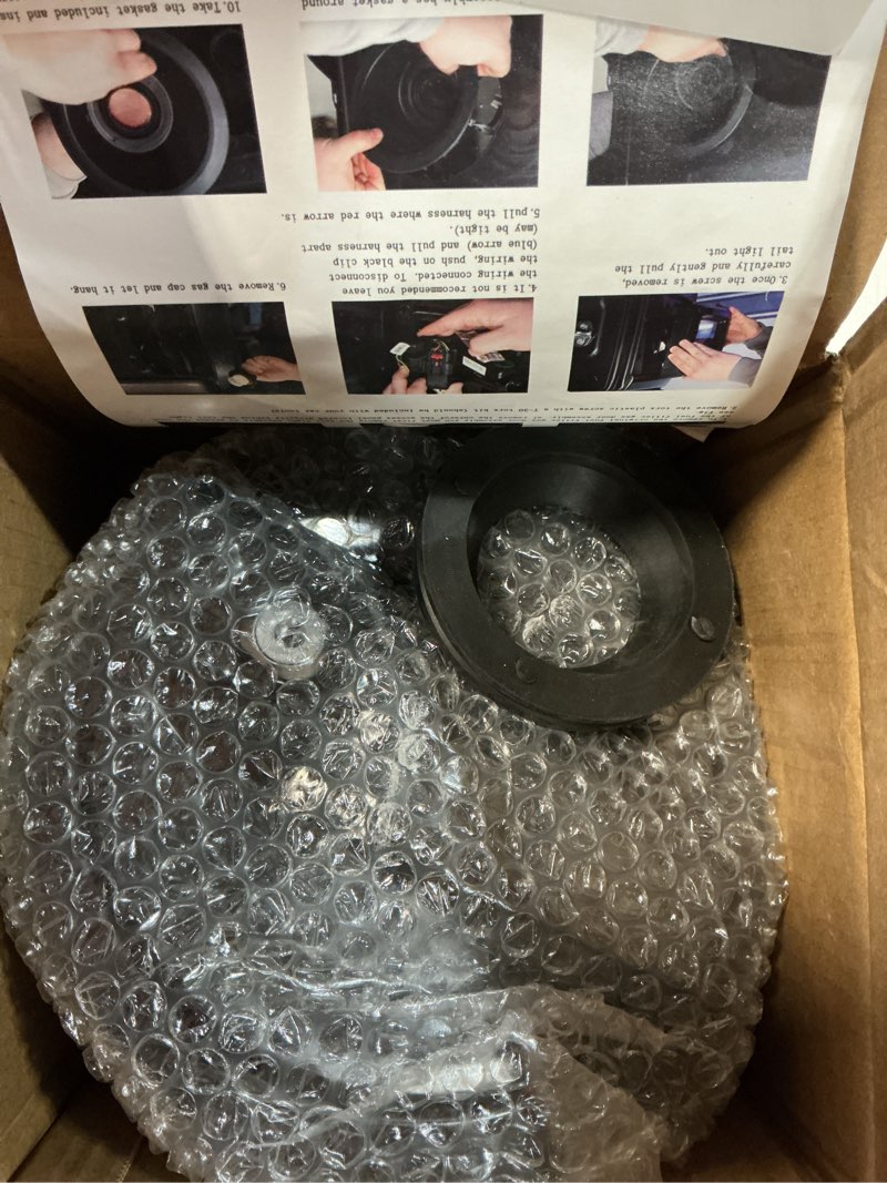 Condition photo showing Good Condition for jecar locking fuel filler cover aluminum gas tank door exterior accessories compatible with jeep wrangler 2018-2024 jl jlu, carbon fiber texture