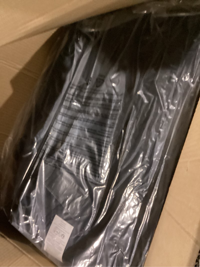 Condition photo showing New/Like New for amazon basics soft-sided mesh pet travel carrier for dog, cat, up to 22 pounds, 19.7" l x 12" w x 12" h, black 20.0"l x 12.0"w x 12.0"h without wheels