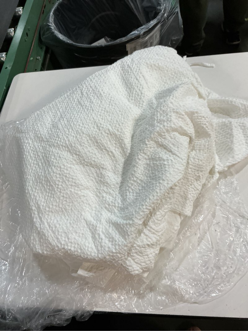 Condition photo showing As Is for quince organic luxe honeycomb duvet cover set( only cover ) white king 