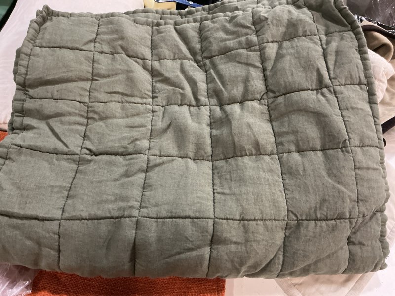 Condition photo showing Good Condition for quince european linen box quilted sham set 20*36 inch