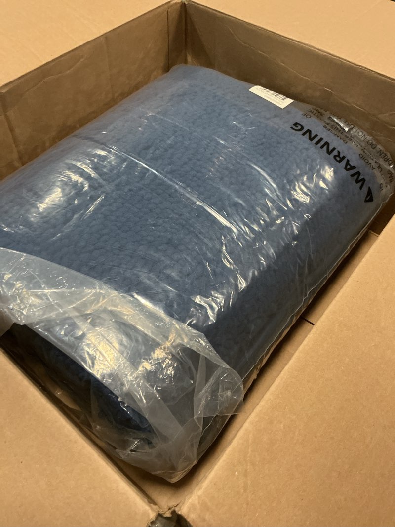 Condition photo showing Good Condition for muddy mat® | super absorbent door mat indoor, microfiber quick dry chenille entryway rug, non-slip front door mat, indoor mats for entryway, machine washable pet rug, navy blue 36"x120" navy blue 36" x 120"