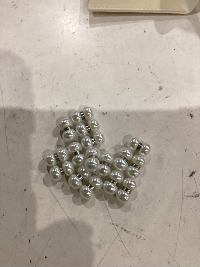 Condition photo showing Good Condition for 16 pairs of double-sided pearl veil weights invisible for keeping long veils in place, premium wedding accessories for outdoor weddings
