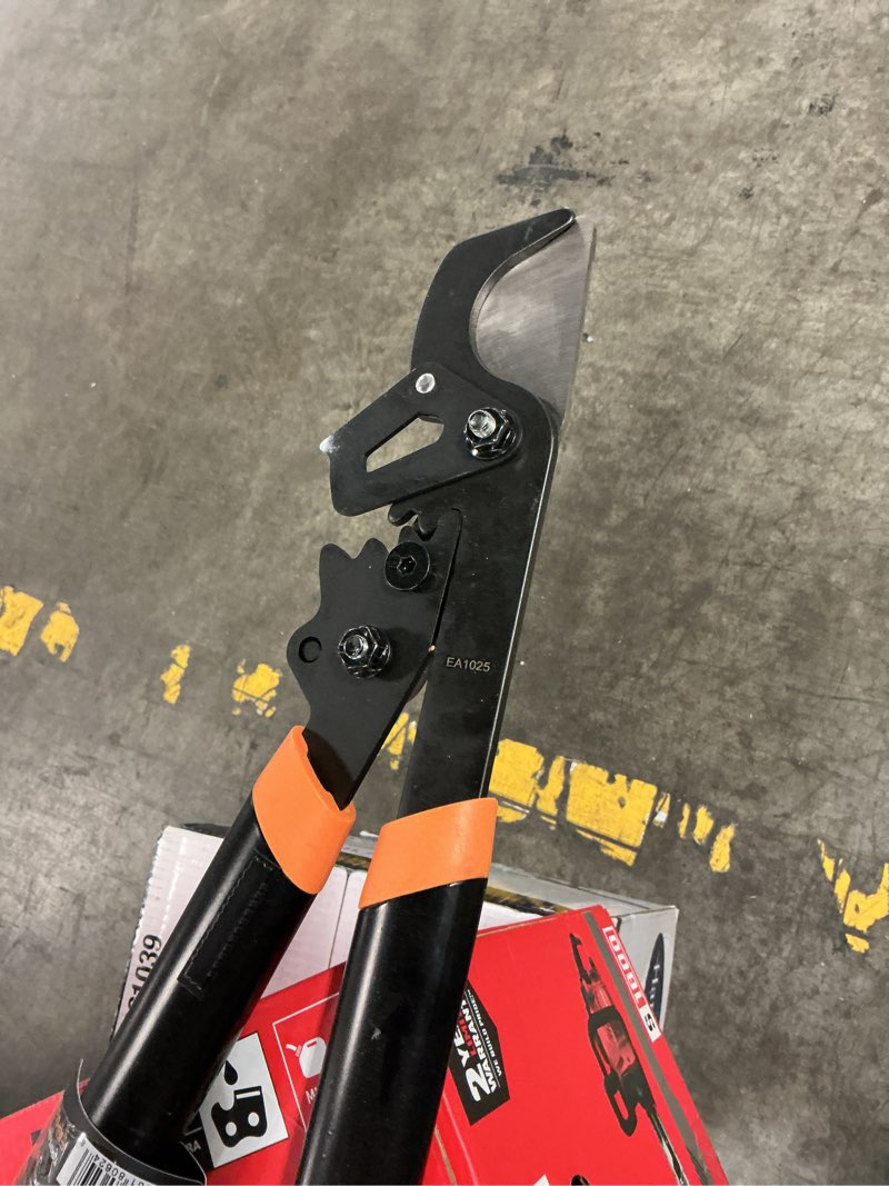 Condition photo showing Good Condition for fiskars powergear2 ultrasharp 32-in steel bypass lopper