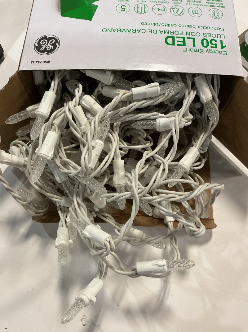 Condition photo showing As Is for GE 'Energy Smart' 150 LED Constant Mini White Plug-in Outdoor Icicle Christmas Lights