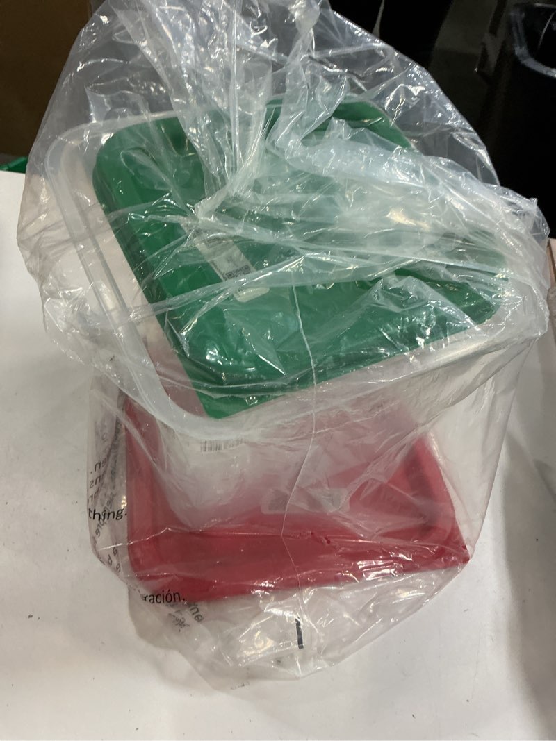 Condition photo showing Good Condition for Cambro Containers With Lids - 4 Quart and 6 Quart Food Storage Set - 2 Pack