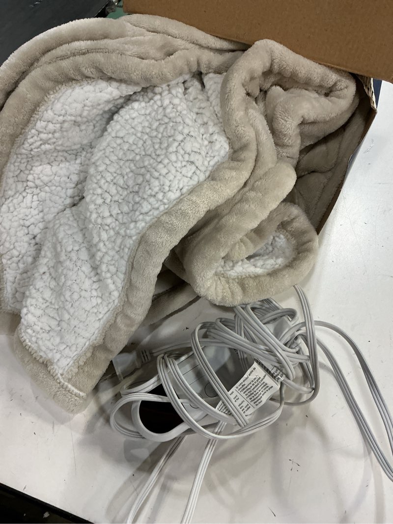 Condition photo showing As Is for bedsure electric blanket twin with preheat function - soft flannel heated blanket twin size, fast heating with 6 time settings (up to 10h) & 6 heat settings, gifts for grandma (62x84 inches, cream) cream twin