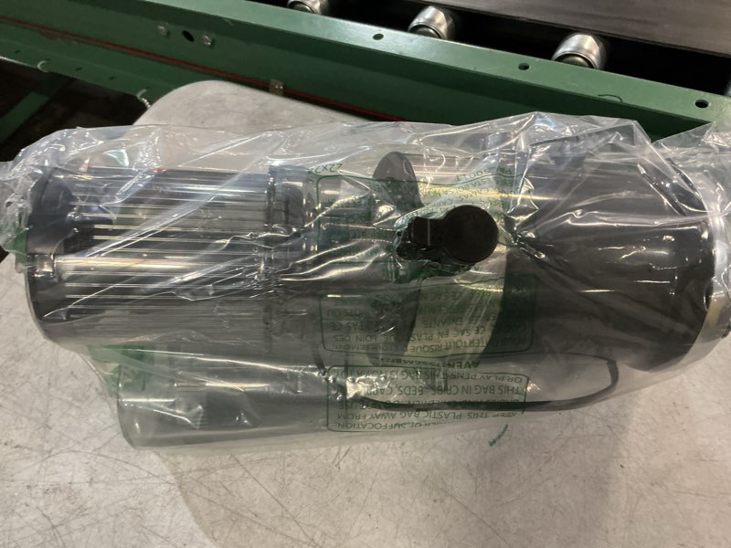 Condition photo showing As Is for cold press juicer with whole feed chute, aeitto masticating juicer machines, juice extractor machine easy to clean, high juice yield, for whole vegetables and fruits, easy to assemble, onyx black onyx black 4.35inch