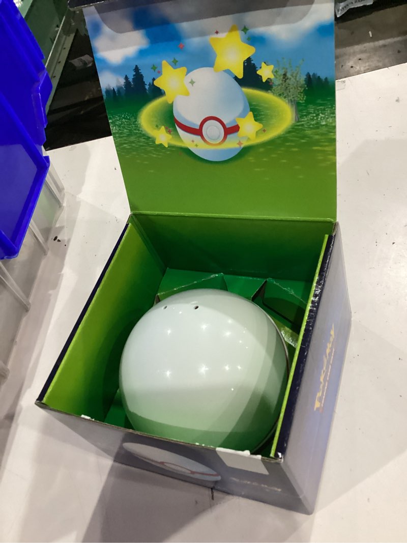 Condition photo showing As Is for pokemon - premier ball card holder