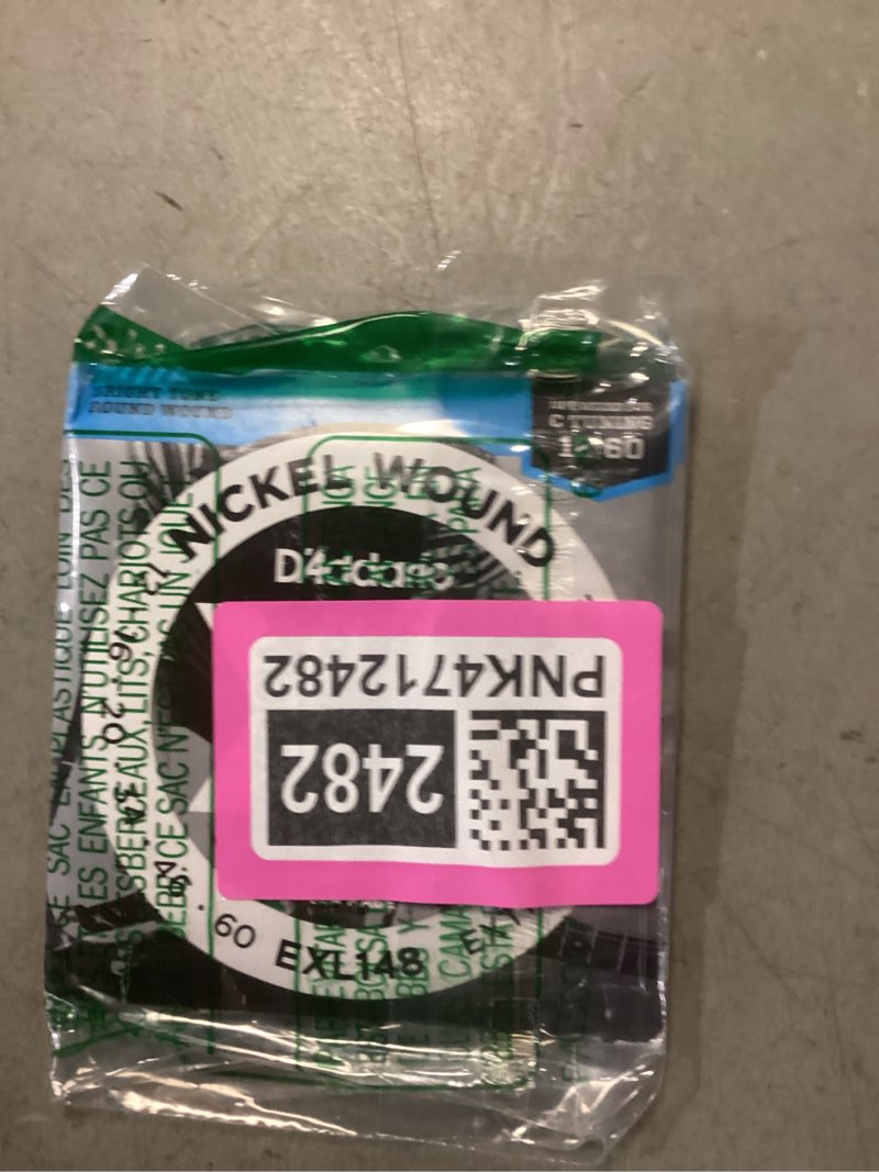 Condition photo showing Good Condition for d'addario bass guitar strings - xl nickel bass strings - exl160 - perfect intonation, consistent feel, powerful durability - for 4 string bass guitars - 50-105 medium, long scale