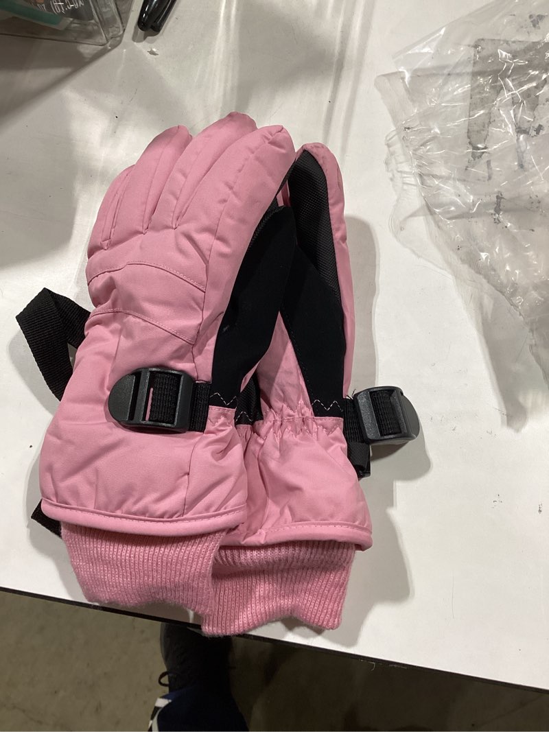 Condition photo showing Good Condition for Similar item Ski Gloves for Men Women Winter Warm Outdoor Riding Mountaineering Thick Waterproof Windproof Pockets Winter Snow Gloves Pink M