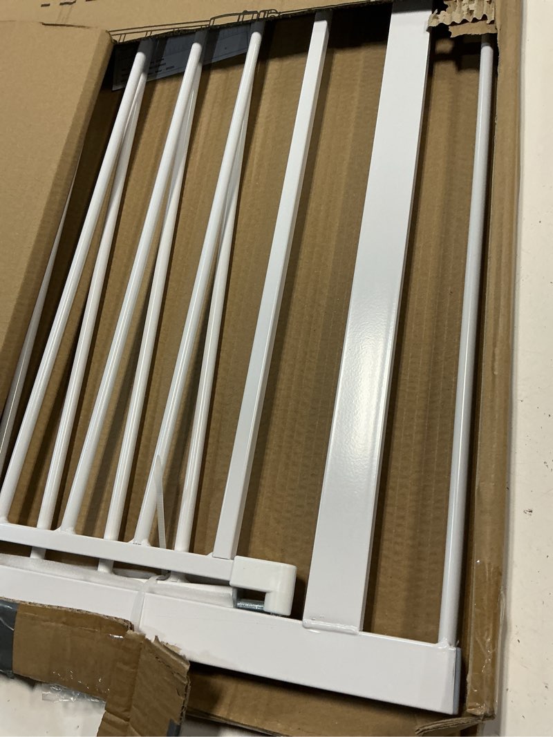 Condition photo showing Good Condition for keny 29"-42.5" baby gate for stairs, auto close safety dog gate | pressure mounted easy walk through pet gate for doorways, durable stair gate, 30" tall, white white 29-42.5"wide, 30"tall