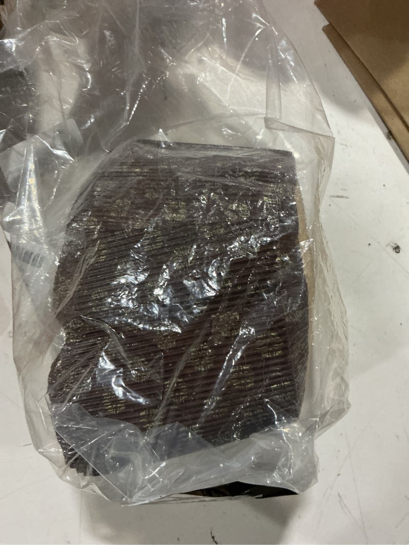 Condition photo showing Good Condition for Pastry Chef's Boutique Deluxe Corrugated Panettone Paper Pan Mold - Medium - 750gr - 5.75” x 4-3/16” - Pack of 6 Medium - 0.75 kg - 5.75" x 4.1875"