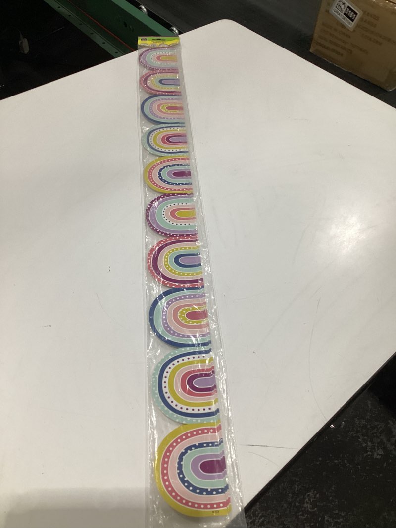 Condition photo showing New/Like New for Teacher Created Resources Oh Happy Day Rainbows Die-Cut Border Trim (TCR9092)