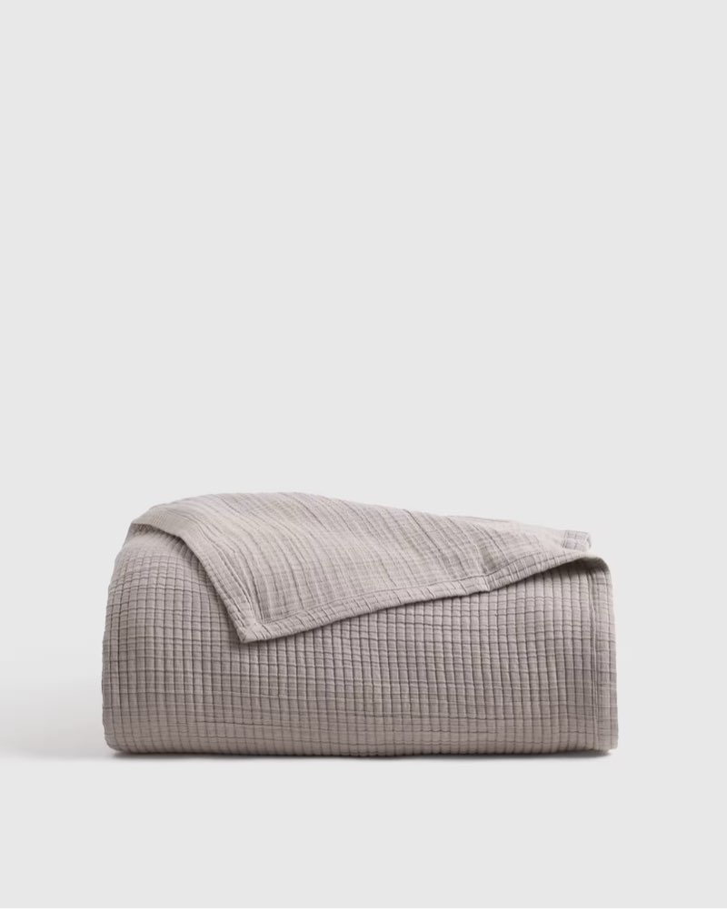 organic ribbed cotton coverlet