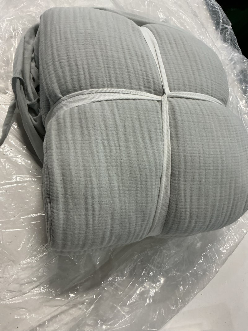 Condition photo showing Good Condition for organic cotton gauze duvet cover, full/queen, mist