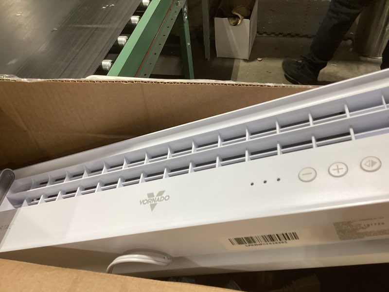 Condition photo showing Good Condition for Vornado PORTAL® Window Fan with 3 Speeds, Reversible Exhaust Mode, Weather Resistant, Window Fan For Kitchen, Bedroom, Home, Low Profile, White