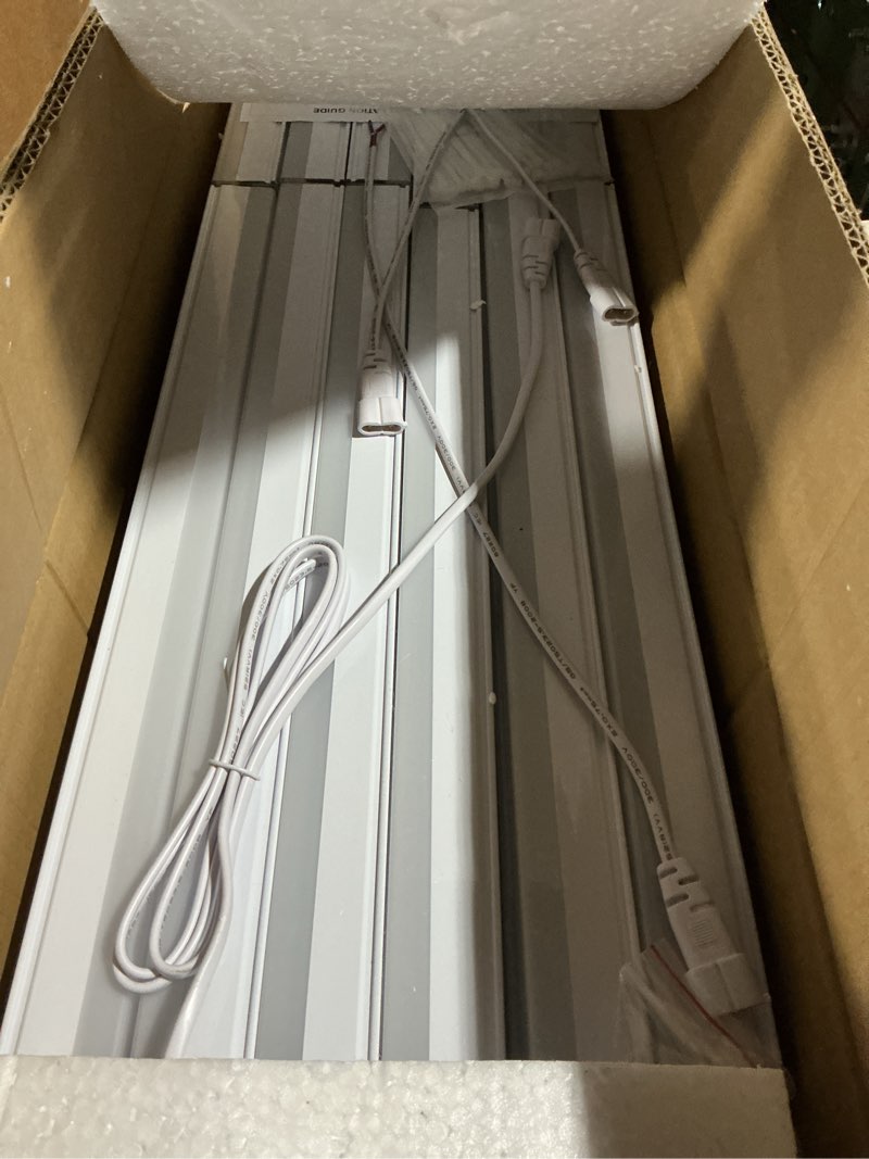 Condition photo showing Good Condition for hexagon garage lights 3 level dimmable with rectangle frame, high brightness 672w 26000 to 86400lm 6500k, 14 hex grid for garage, shop, basement, car detailing shop etc. with mounting clip 14-grids dimmable