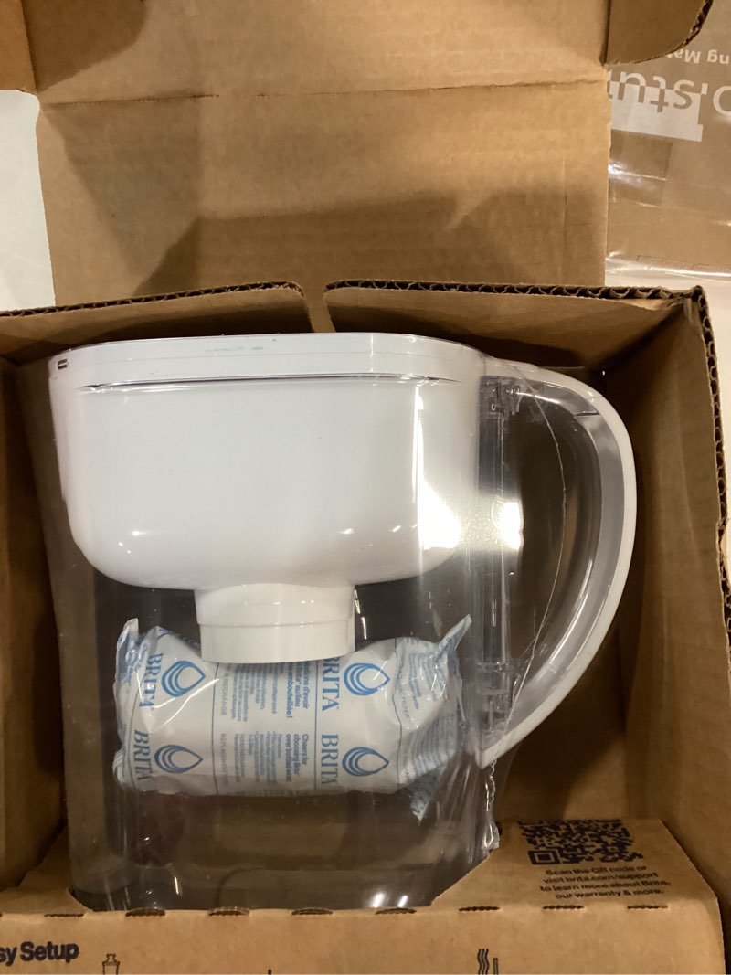 Condition photo showing New/Like New for Brita Metro Water Filter Pitcher with SmartLight Change Indicator, BPA-Free, Replaces 1,800 Plastic Water Bottles a Year, Lasts Two Months, Includes 1 Filter, Small - 6-Cup Capacity, White Standard White