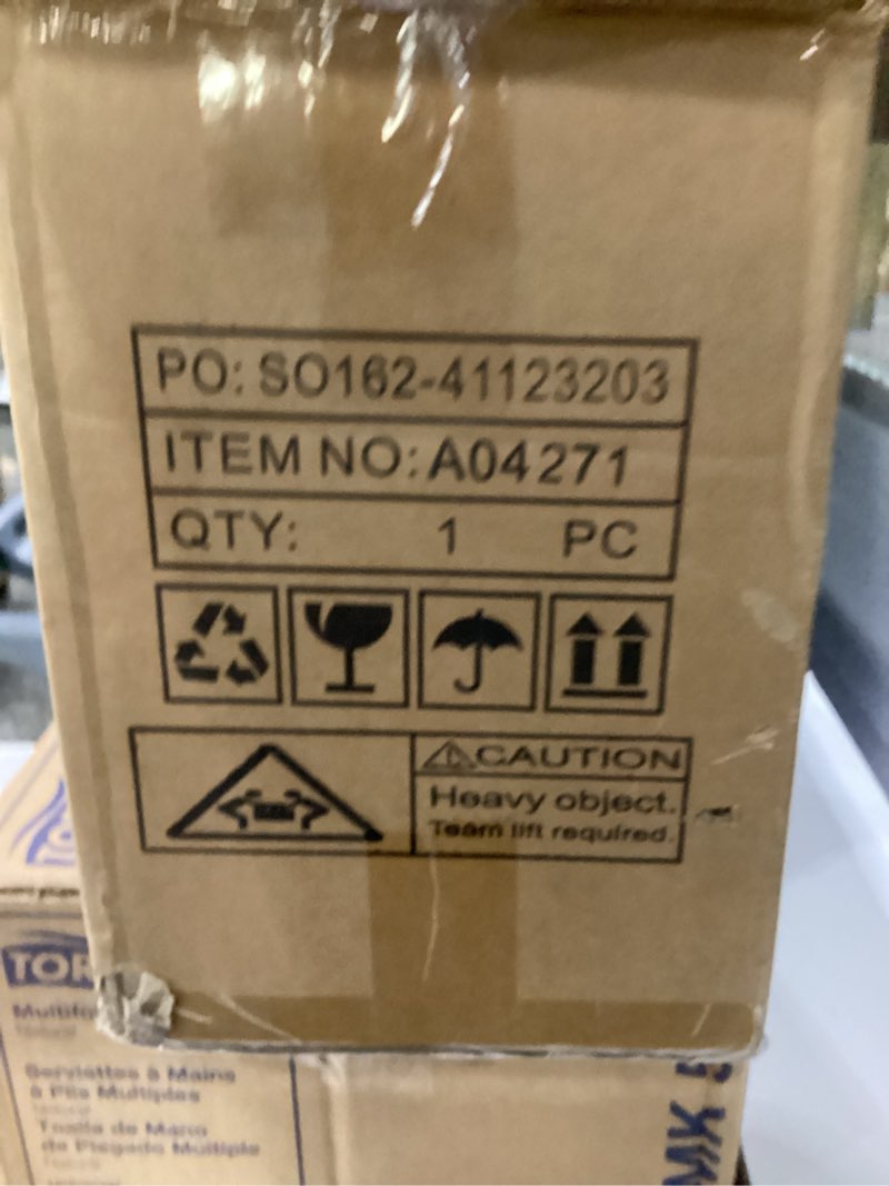 Condition photo showing Good Condition for 3 light bathroom fixture