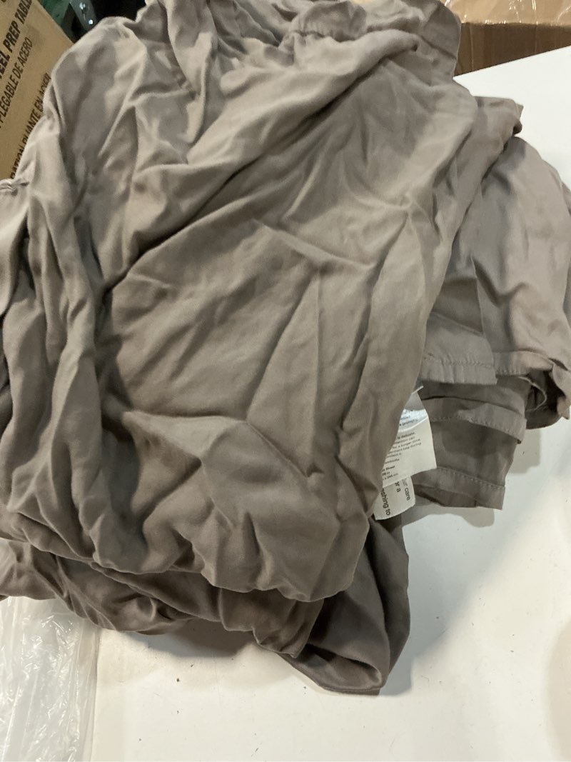 Condition photo showing As Is for bamboo sheet set, twin, stone