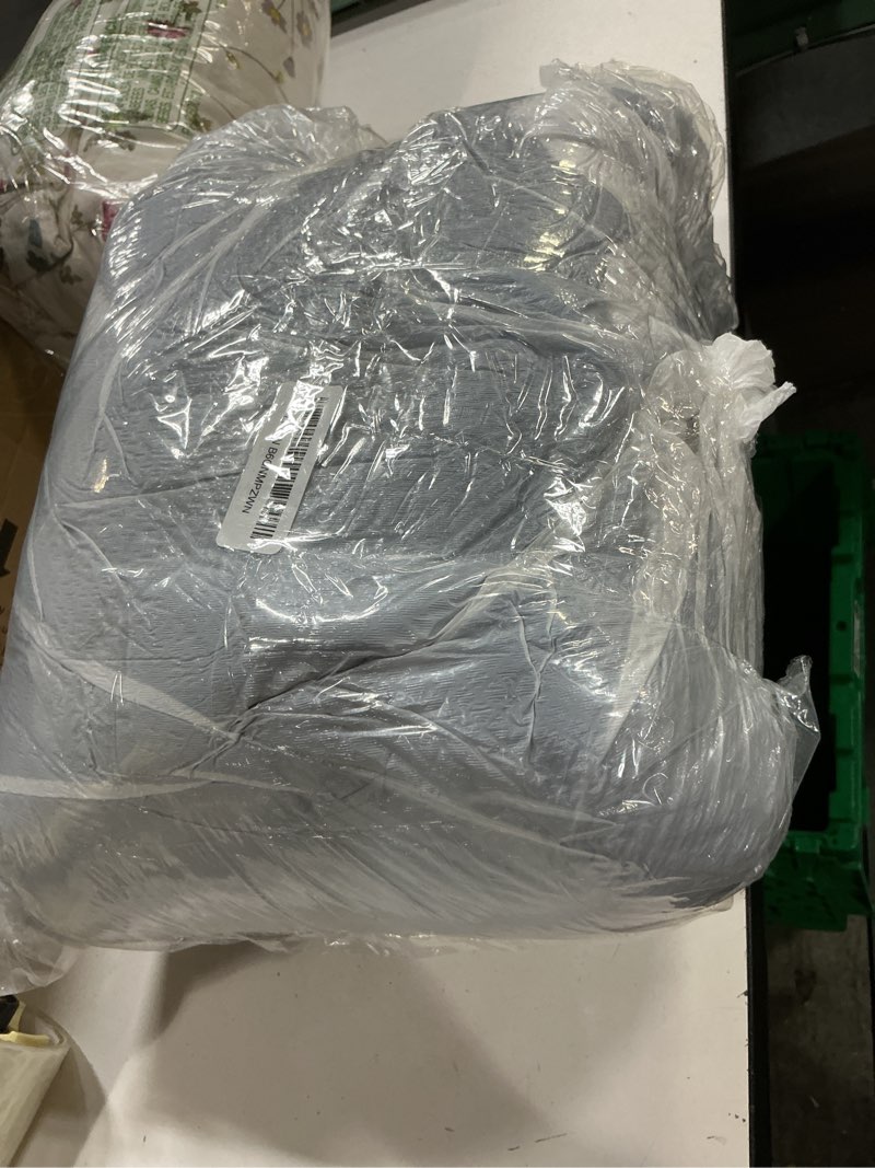 https://lotting-media.assets.bidfta.com/lotting_4dc0bde1-bcfa-4f1c-ac36-78ee898d12a0